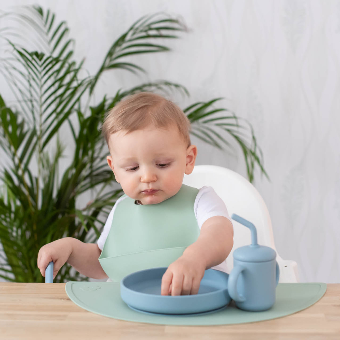 Silicone Bib with spoon - Stone