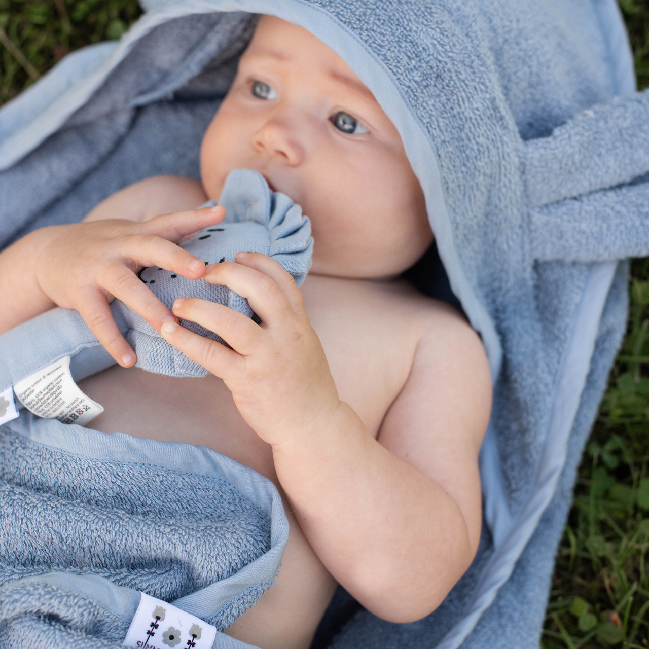 Hooded towel rabbit dusty blue GOTS