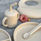 Cup with straw silicone sandshell