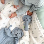 Cuddly lion dusty blue GOTS