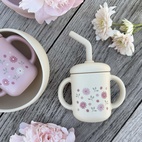 Cup with straw silicone sandshell flowers